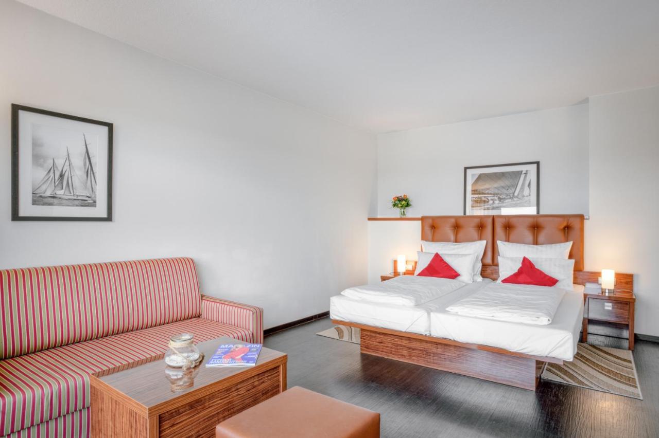Ferienwohnung Yachtclub Timmendorfer Strand Esterno foto